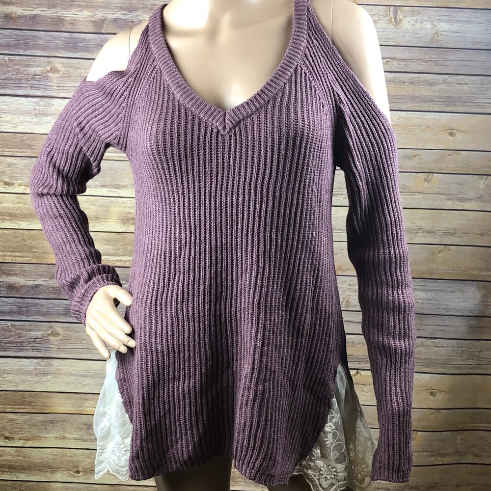 Madison And Berkeley Cold Shoulder Sweater